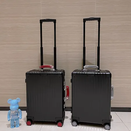 スーパーコピー リモワ スーツケース