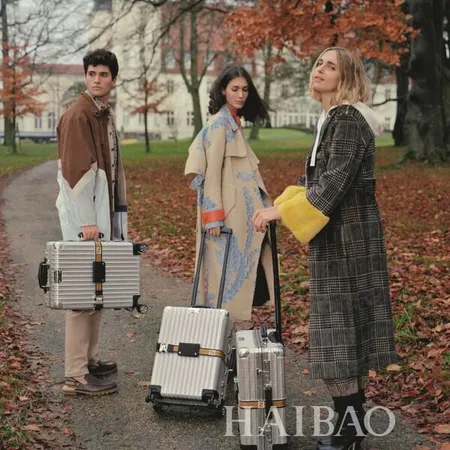 スーパーコピー フェンディ スーツケース