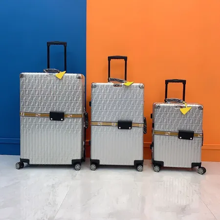 スーパーコピー フェンディ スーツケース