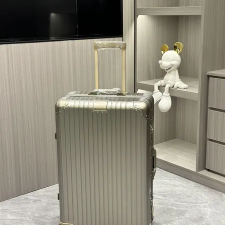 スーパーコピー リモワ スーツケース