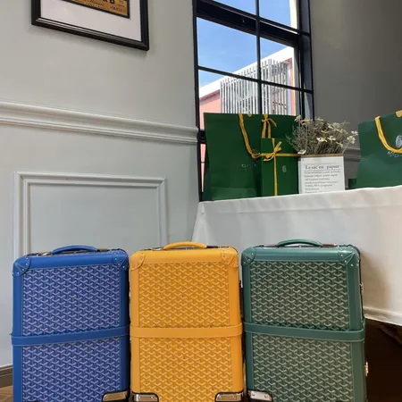 スーパーコピー フェンディ スーツケース