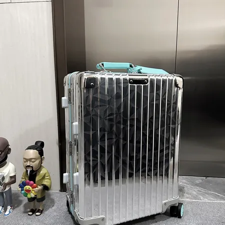  スーパーコピー ティファニー スーツケース
