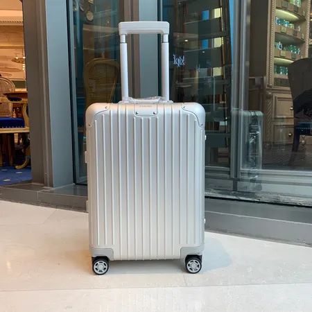 スーパーコピー リモワ スーツケース