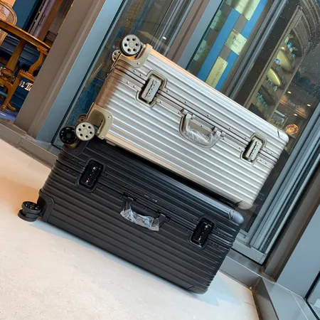 スーパーコピー リモワ スーツケース