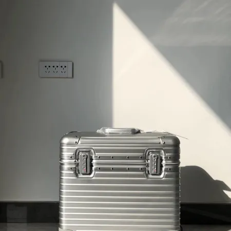 スーパーコピー リモワ スーツケース