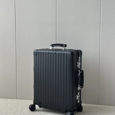 スーパーコピー リモワ スーツケース