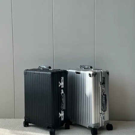 スーパーコピー リモワ スーツケース