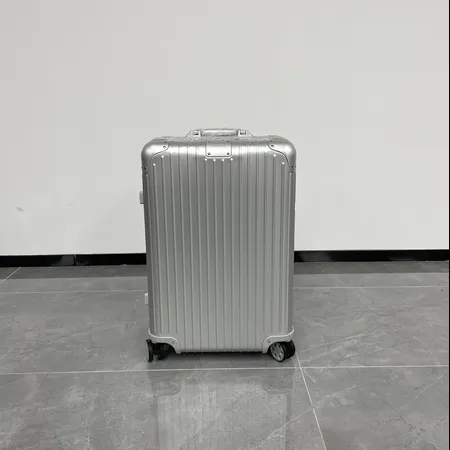 スーパーコピー リモワ スーツケース