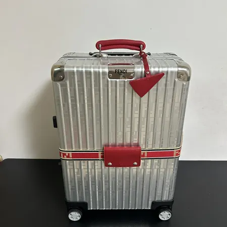  スーパーコピー ディオール スーツケース