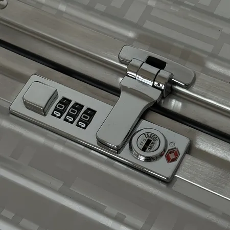 スーパーコピー フェンディ スーツケース