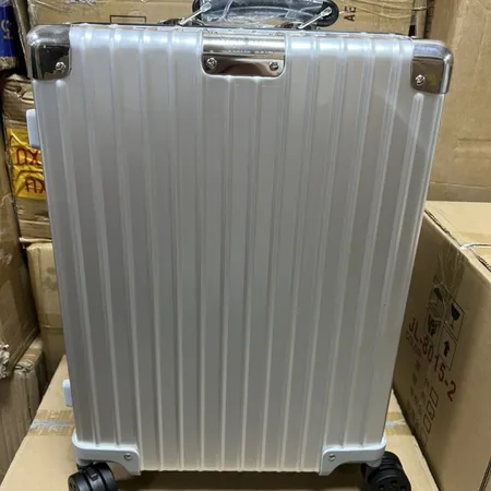 スーパーコピー リモワ スーツケース