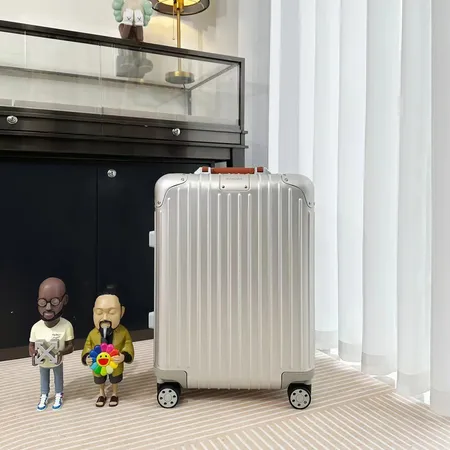 スーパーコピー リモワ スーツケース