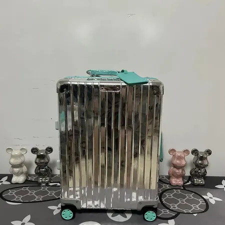  スーパーコピー ティファニー スーツケース