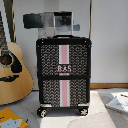 スーパーコピー フェンディ スーツケース