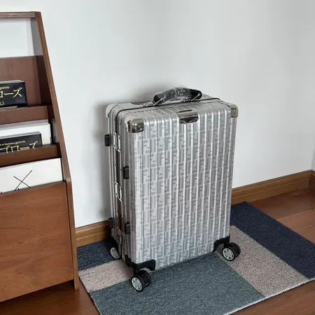 スーパーコピー ディオール スーツケース