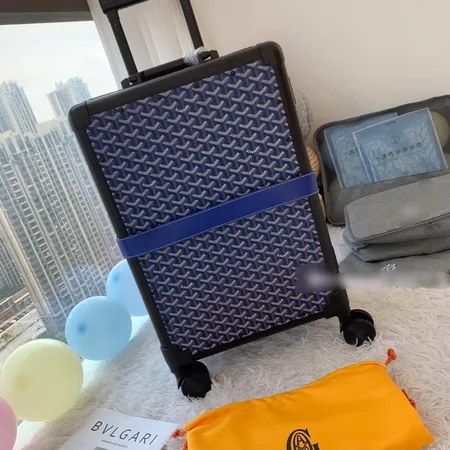 スーパーコピー フェンディ スーツケース