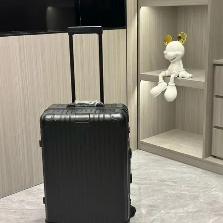 スーパーコピー リモワ スーツケース