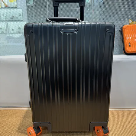 スーパーコピー リモワ スーツケース