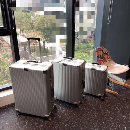 スーパーコピー リモワ スーツケース