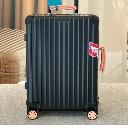 スーパーコピー リモワ スーツケース