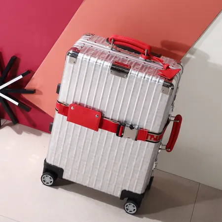 スーパーコピー フェンディ スーツケース