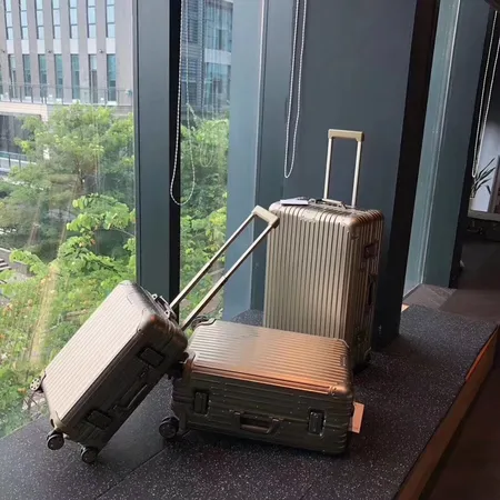 スーパーコピー リモワ スーツケース