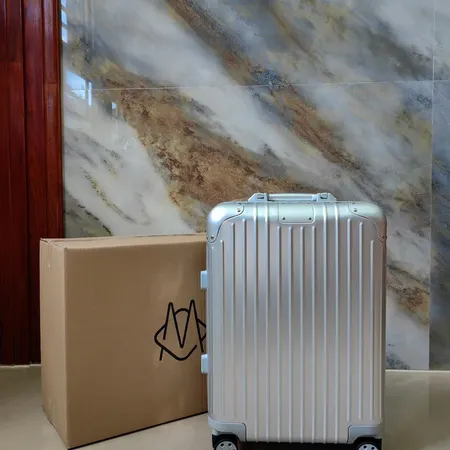 スーパーコピー リモワ スーツケース