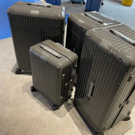 スーパーコピー リモワ スーツケース