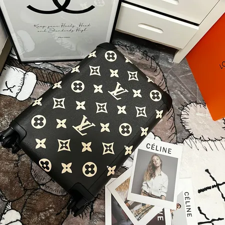  スーパーコピー ルイヴィトン スーツケース