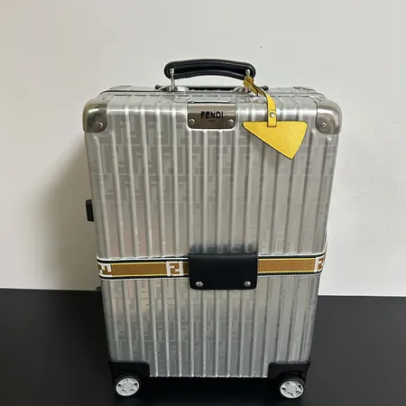 スーパーコピー ディオール スーツケース