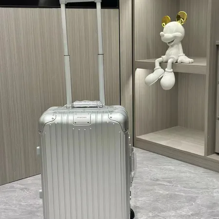 スーパーコピー リモワ スーツケース