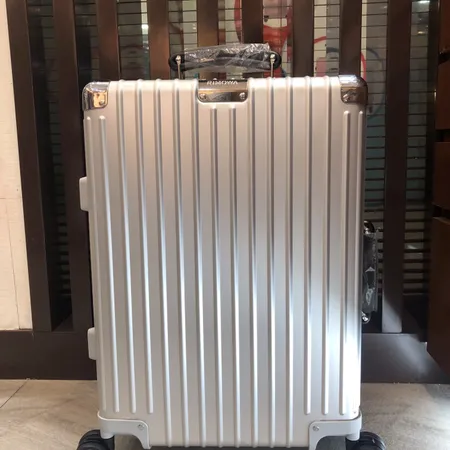 スーパーコピー リモワ スーツケース