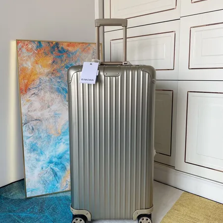 スーパーコピー リモワ スーツケース