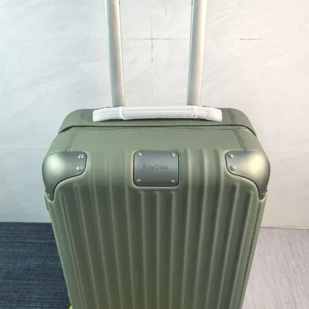 スーパーコピー リモワ スーツケース