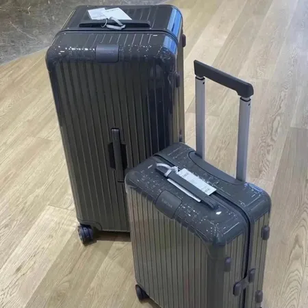 スーパーコピー リモワ スーツケース