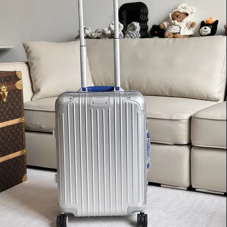 スーパーコピー リモワ スーツケース