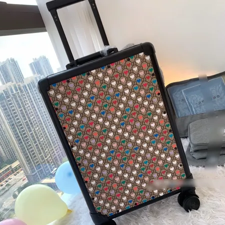 スーパーコピー グッチ スーツケース