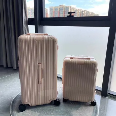 スーパーコピー リモワ スーツケース