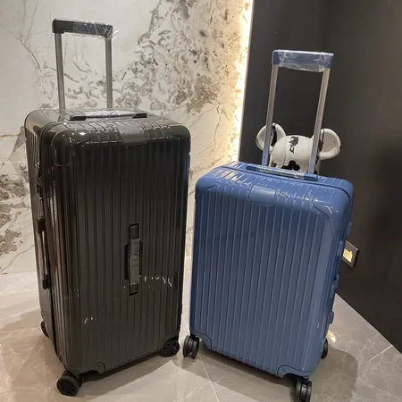 スーパーコピー リモワ スーツケース