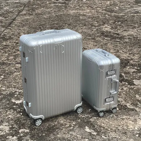 スーパーコピー リモワ スーツケース