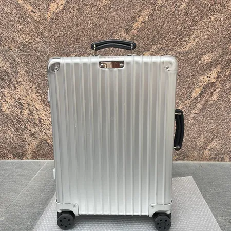 スーパーコピー リモワ スーツケース