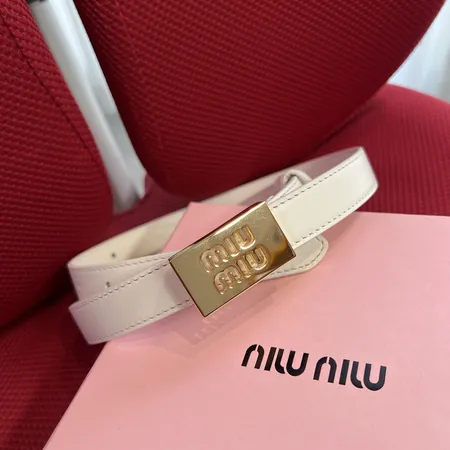 スーパーコピー ミュウミュウ ベルト