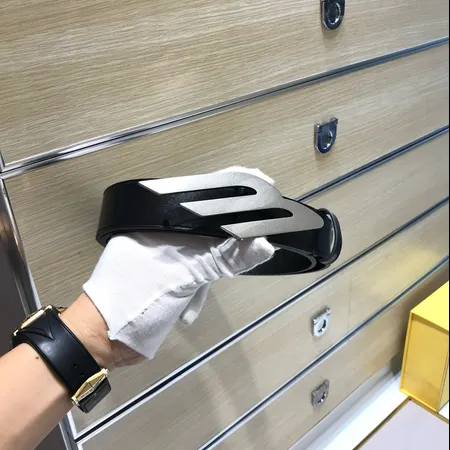 スーパーコピー バレンシアガ ベルト