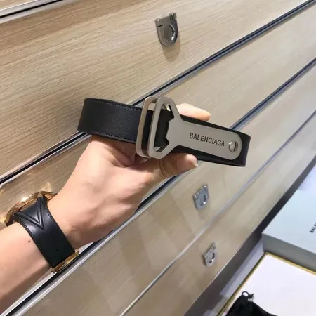 スーパーコピー バレンシアガ ベルト