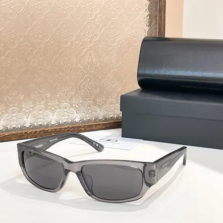 スーパーコピー バレンシアガ サングラス