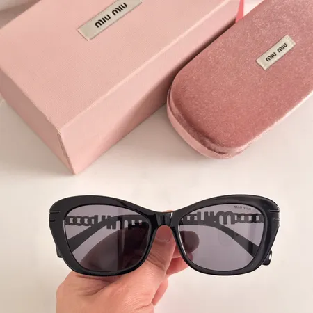 スーパーコピー ミュウミュウ サングラス