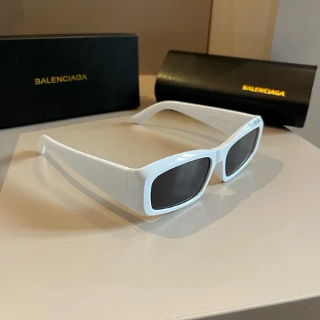 スーパーコピー バレンシアガ サングラス