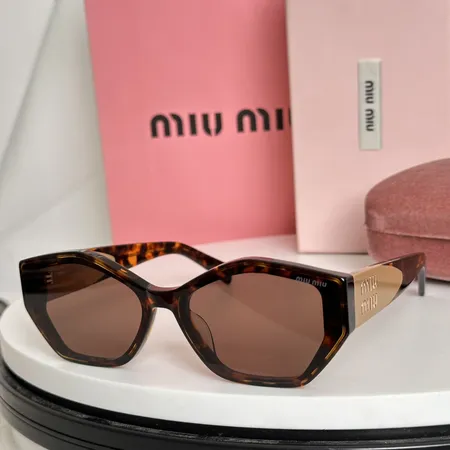 スーパーコピー ミュウミュウ サングラス