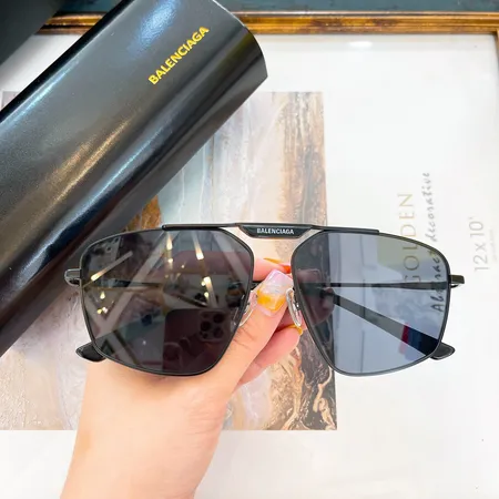 スーパーコピー バレンシアガ サングラス