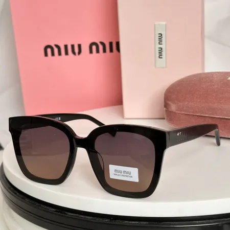スーパーコピー ミュウミュウ サングラス